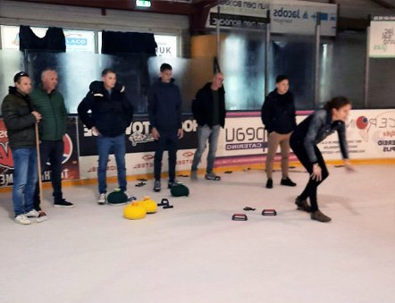 Curling maastricht poll2